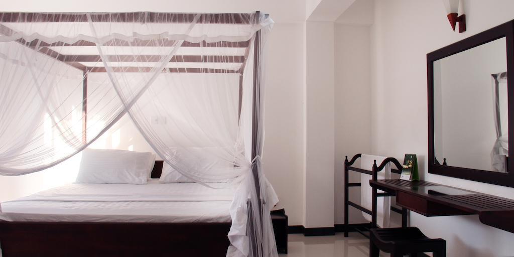 Villa Dineha Hikkaduwa Rom bilde